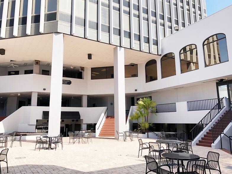 111 2nd Ave NE, Saint Petersburg, FL for lease - Building Photo - Image 3 of 9