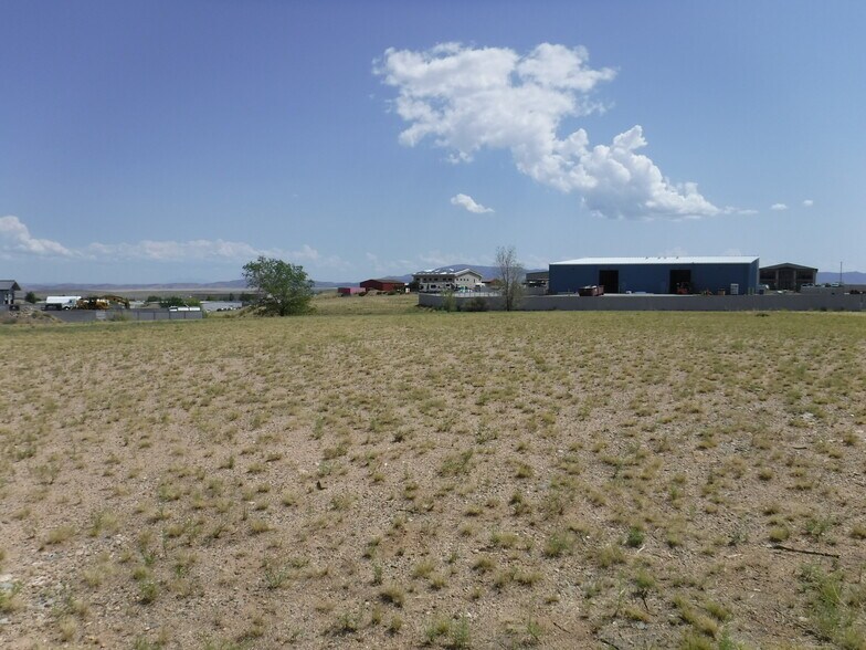 2115 Gulfstream, Prescott, AZ à vendre - Photo du bâtiment - Image 3 de 4