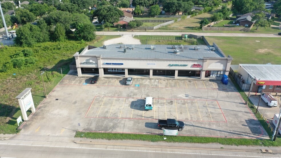 17335 FM 529 Rd, Houston, TX for lease - Primary Photo - Image 1 of 4