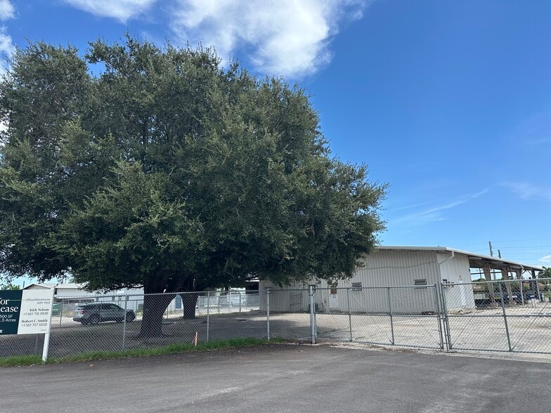 2269 Indian Rd, West Palm Beach, FL for lease - Building Photo - Image 3 of 10