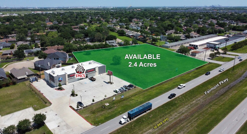 10405 W Fairmont Pky, La Porte, TX for lease - Building Photo - Image 1 of 6