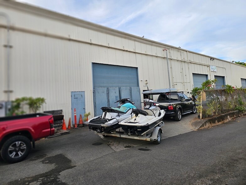 96-1276-1276 Waihona St, Pearl City, HI for lease - Building Photo - Image 3 of 36