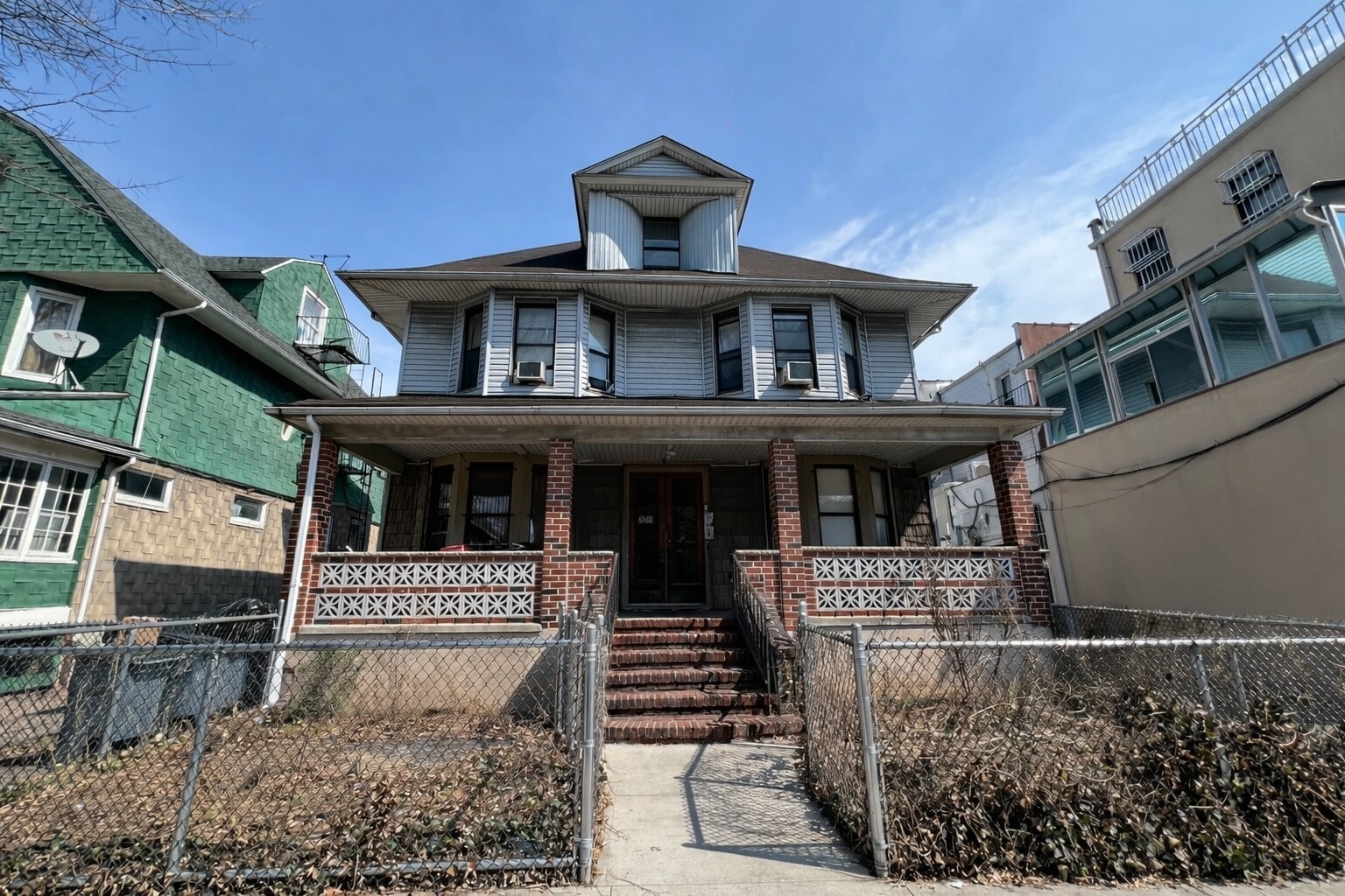 351 E 16th St, Brooklyn, NY for sale Primary Photo- Image 1 of 10