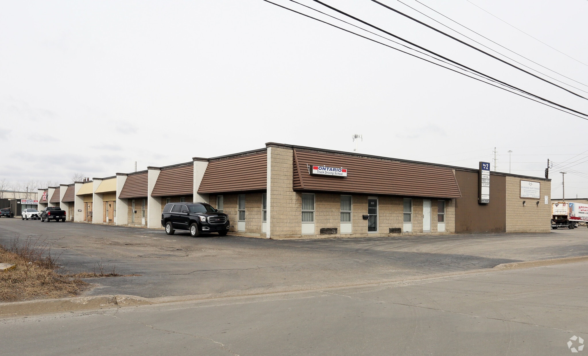 Kenora Avenue Industrial portfolio of 3 properties for sale on LoopNet.ca Building Photo- Image 1 of 6