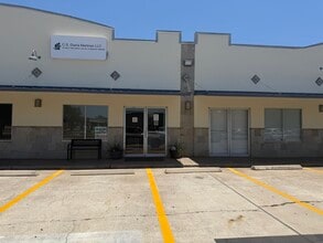 9803 Sterling Loop, Laredo, TX for lease Building Photo- Image 2 of 17