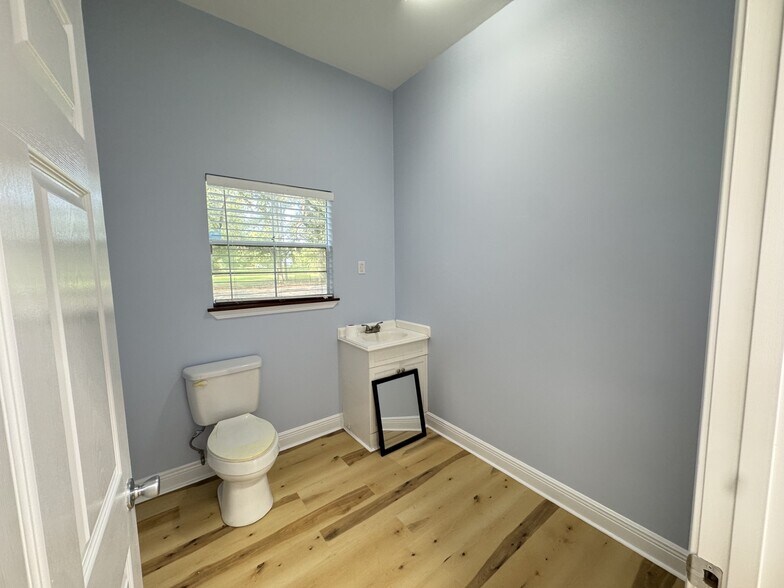 255 N 15th St, Ponchatoula, LA à louer - Photo du bâtiment - Image 3 de 4