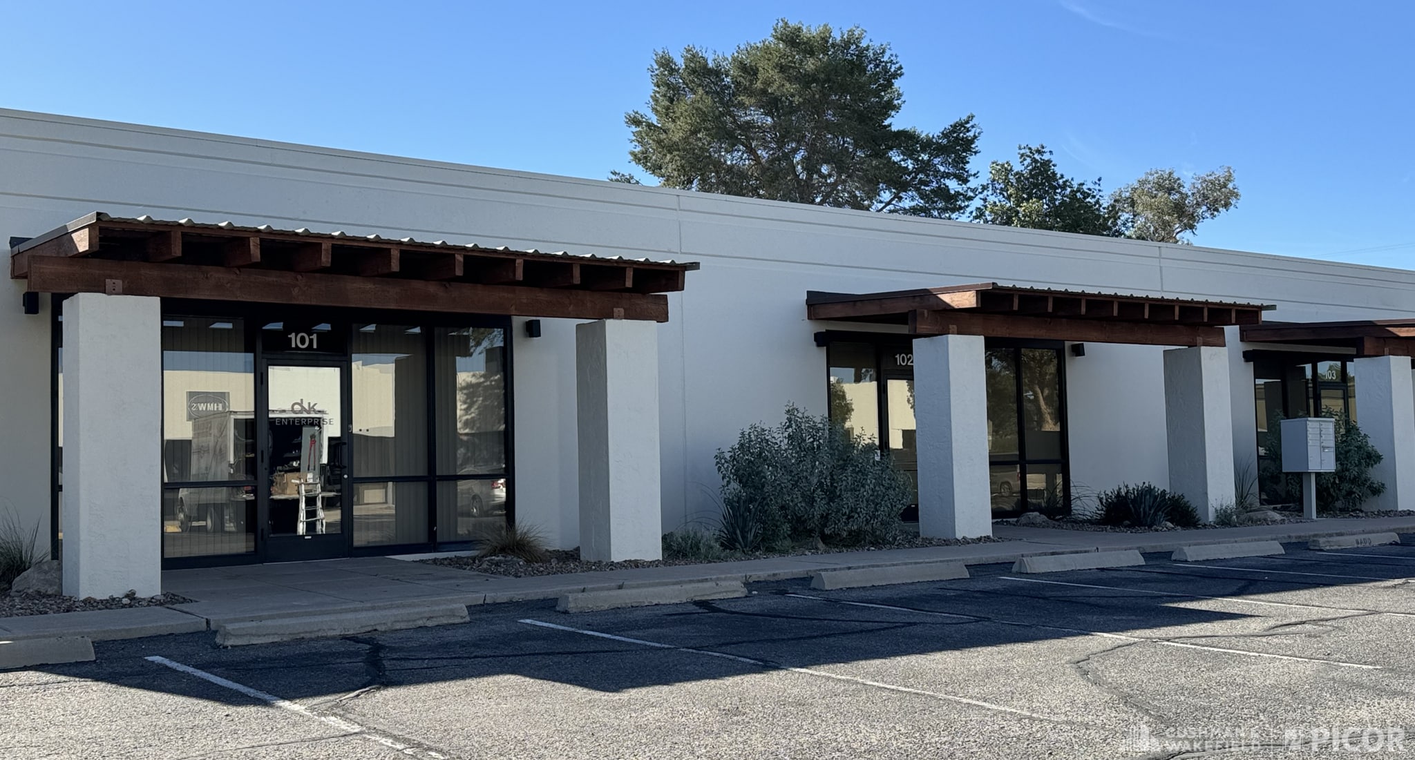 2020 N Forbes Blvd, Tucson, AZ for lease Primary Photo- Image 1 of 8