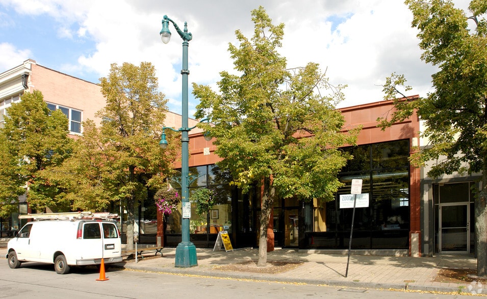 723-731 Main St, Buffalo, NY à louer - Photo du bâtiment - Image 2 de 3