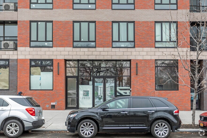 2600 7th Ave, New York, NY for lease - Building Photo - Image 2 of 5