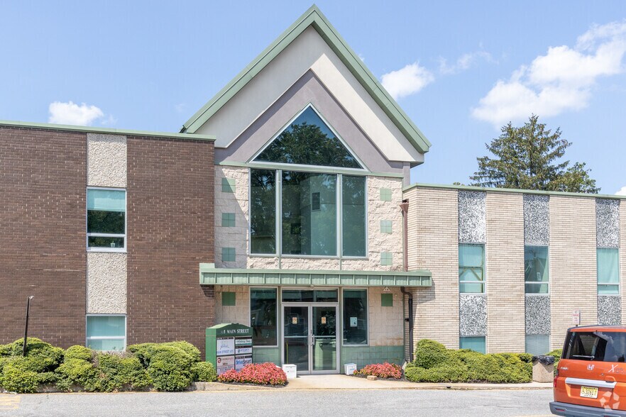 310 Main St, Toms River, NJ à louer - Photo du bâtiment - Image 3 de 6