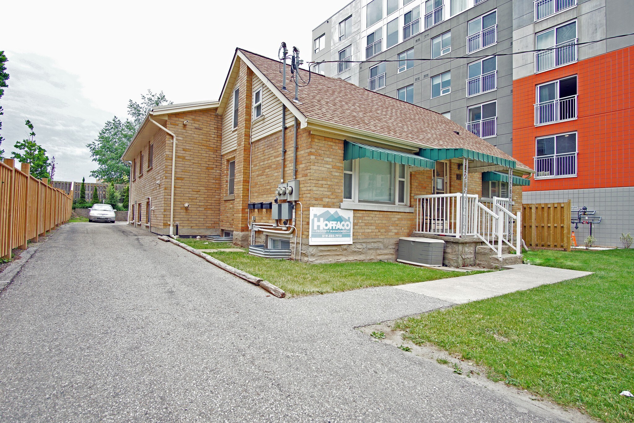 317 Spruce St, Waterloo, ON à vendre Photo du bâtiment- Image 1 de 1