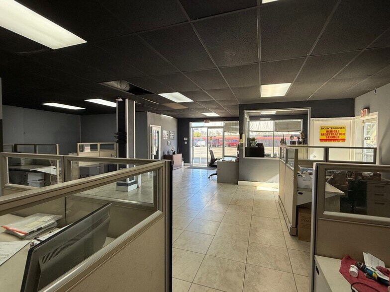 9624-9626 Artesia Blvd, Bellflower, CA à louer - Photo du bâtiment - Image 3 de 9