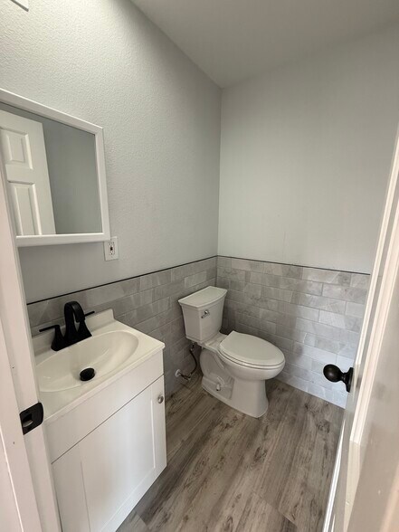 4405 Allison St, Wheat Ridge, CO à louer - Photo du bâtiment - Image 2 de 8