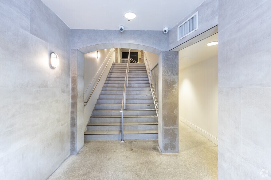 225 Clematis St, West Palm Beach, FL à louer - Hall d’entrée - Image 3 de 42