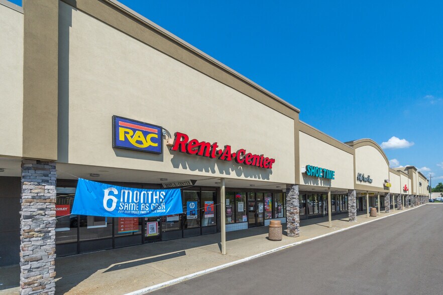 25351-25495 Grand River Ave, Redford, MI à louer - Photo du bâtiment - Image 2 de 26