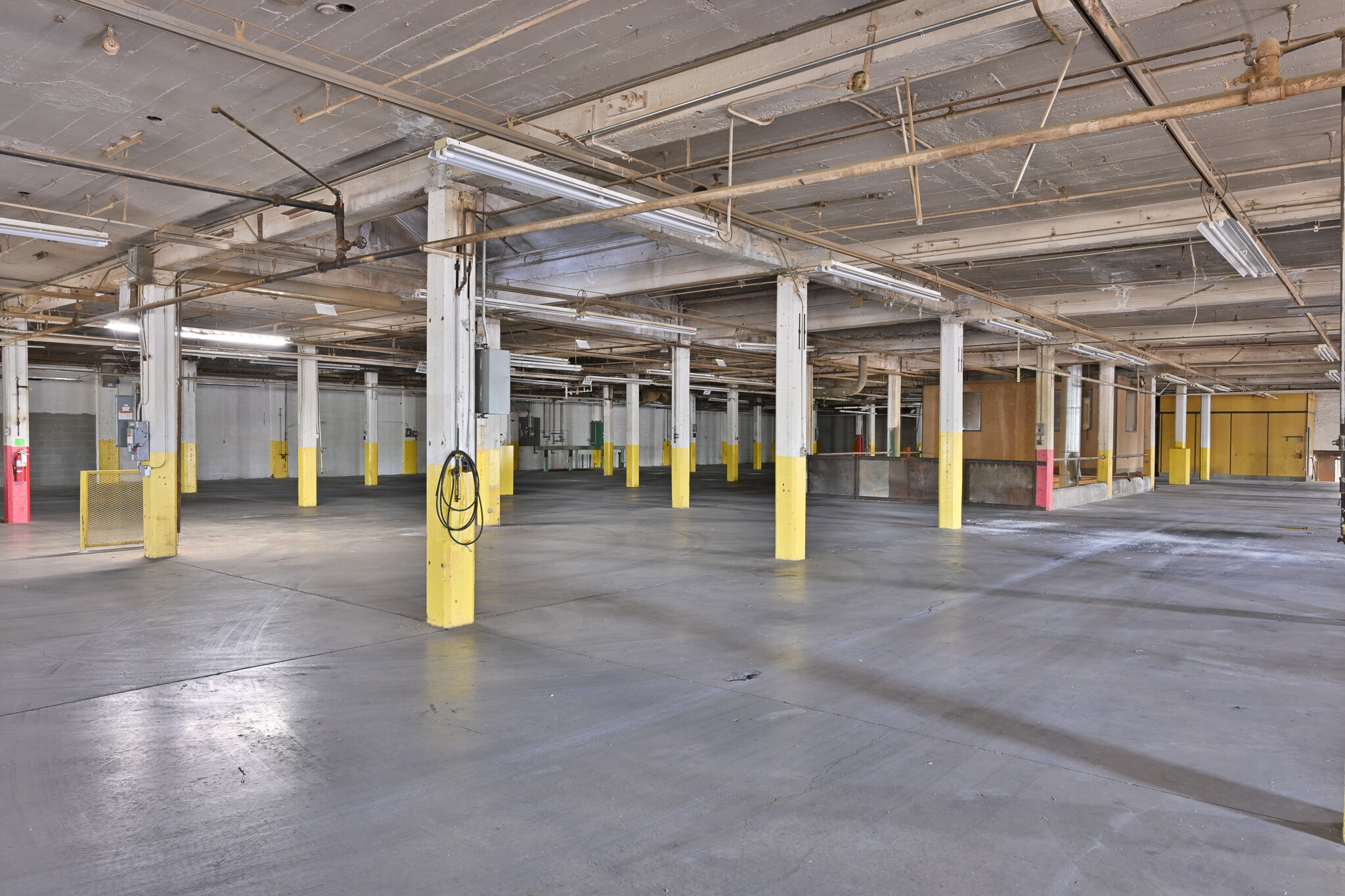 202 Spaulding St, Dowagiac, MI for lease Interior Photo- Image 1 of 1