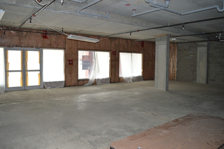 15 Erin Ridge Rd, St. Albert, AB for lease - Building Photo - Image 2 of 2