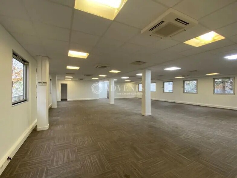 Bureau dans Boulogne-Billancourt à louer - Photo du bâtiment - Image 2 de 9