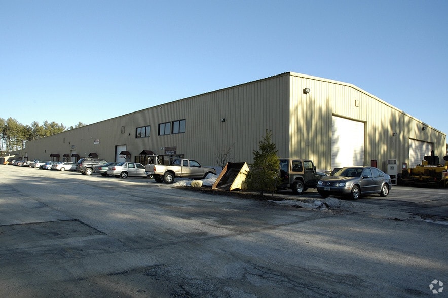21 Tee Dr, Portland, ME à louer - Photo du bâtiment - Image 2 de 27