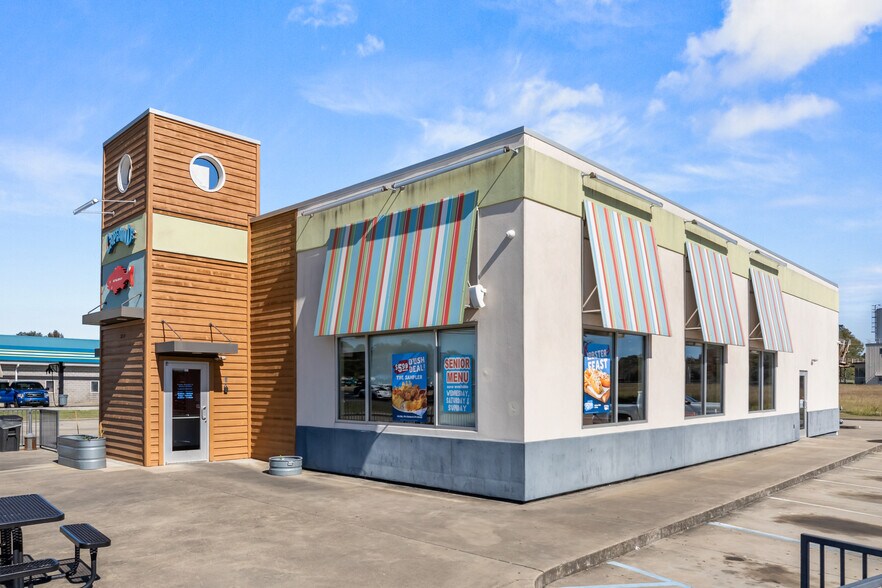 5810 Highway 45 Alt, West Point, MS à vendre - Photo du bâtiment - Image 2 de 5