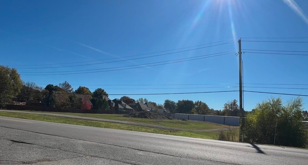 425 Tucson st, Broken Arrow, OK à vendre - Photo du bâtiment - Image 2 de 4