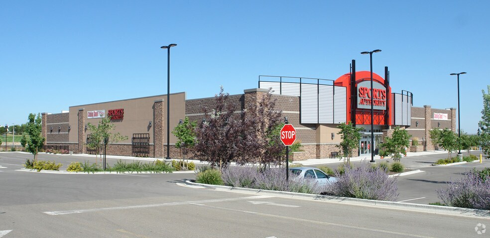 1200 N Happy Valley Rd, Nampa, ID à louer - Photo du bâtiment - Image 2 de 7