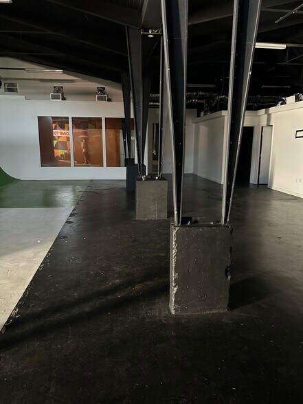 1275 Pryor Rd SW, Atlanta, GA à vendre - Photo du bâtiment - Image 2 de 28