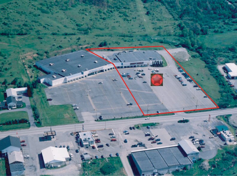 4174-4192 Glades Pike, Somerset, PA à louer - Photo du bâtiment - Image 2 de 3