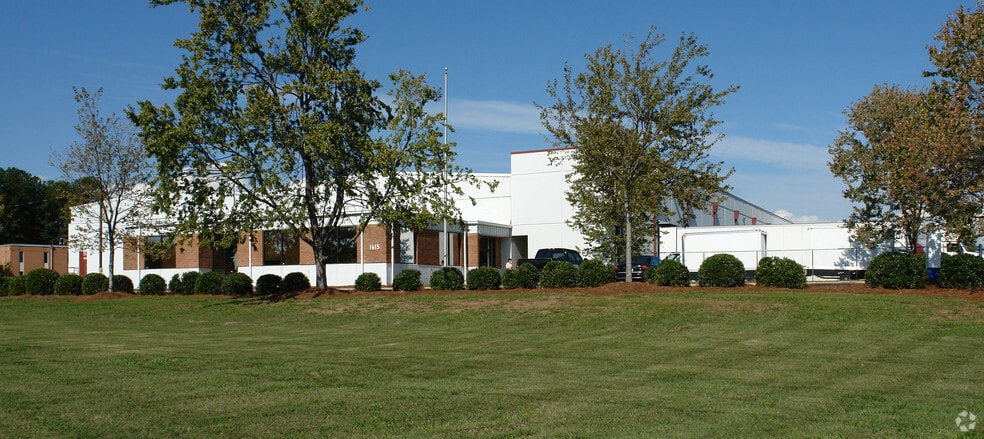 1615 Wolfpack Ln, Raleigh, NC for lease - Building Photo - Image 2 of 9