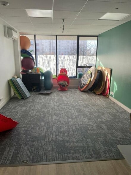 Office in Brest for lease - Interior Photo - Image 2 of 3