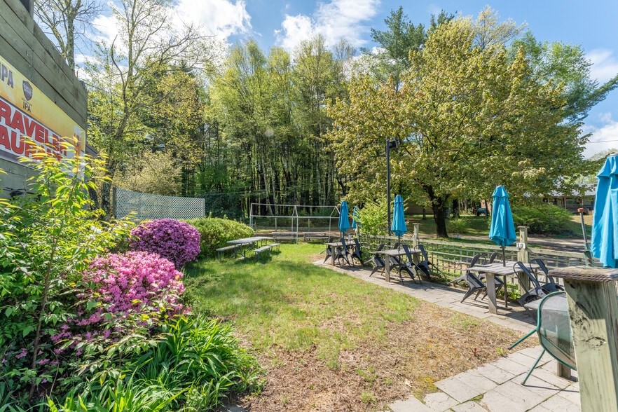 1257 Buckley Hwy, Union, CT for sale - Building Photo - Image 3 of 30