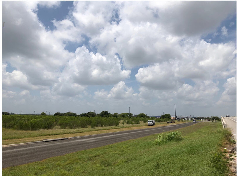 8801 State Highway 44, Corpus Christi, TX for sale - Primary Photo - Image 1 of 2