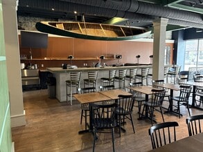 968 Elm St, Manchester, NH à louer Photo intérieure- Image 2 de 20