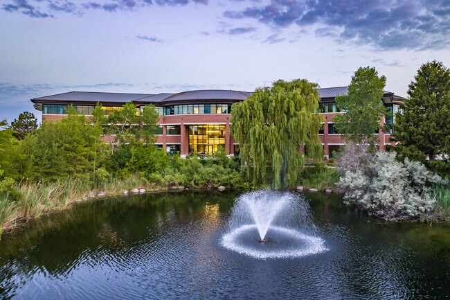 Plus de détails pour 11414 W Park Pl, Milwaukee, WI - Coworking à louer