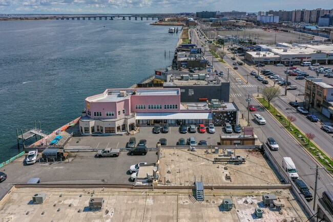 More details for 114-04 Beach Channel Dr, Rockaway Park, NY - Retail for Sale