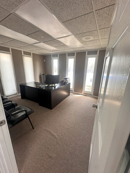 1405 Old Grove Rd, Greenville, SC à vendre - Photo du bâtiment - Image 2 de 5