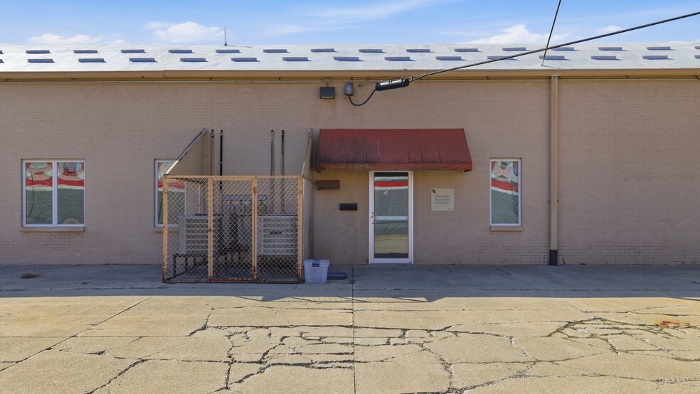 780 W Park Ave, Mansfield, OH for sale - Building Photo - Image 3 of 28