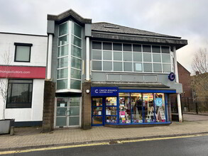 300-302 Antrim Rd, Newtownabbey for lease Building Photo- Image 1 of 2