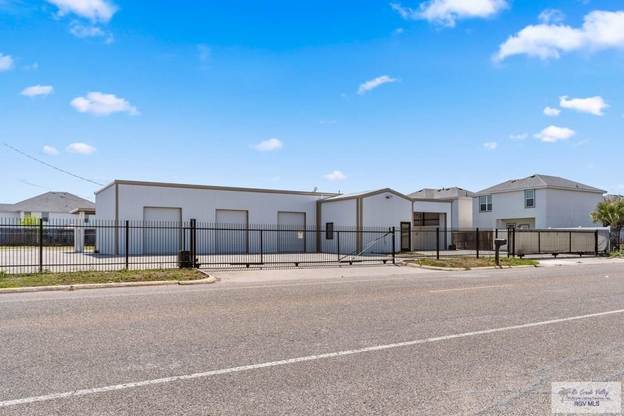 3202 E Grimes St, Harlingen, TX for sale - Building Photo - Image 2 of 18