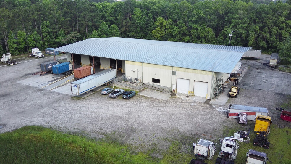 142 Nettles Industrial Blvd, Savannah, GA for lease - Building Photo - Image 1 of 4