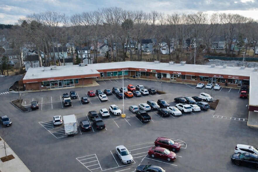 800 Islington St, Portsmouth, NH à louer - Photo du bâtiment - Image 2 de 6