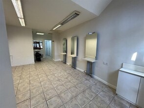 5-8 Red Lion Sq, Stamford for lease Interior Photo- Image 2 of 2