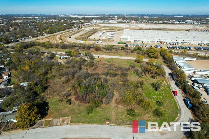 1404 Turner Pky, Grand Prairie, TX à vendre - Aérien - Image 2 de 8