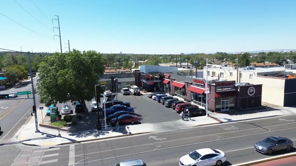 2820 Central Ave SE, Albuquerque, NM à louer - Photo du bâtiment - Image 3 de 9