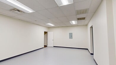 5555 N Lamar Blvd, Austin, TX à louer Photo intérieure- Image 2 de 16