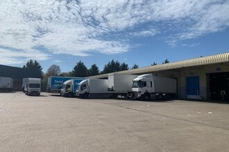 Victoria Way, Newmarket for lease Building Photo- Image 2 of 3