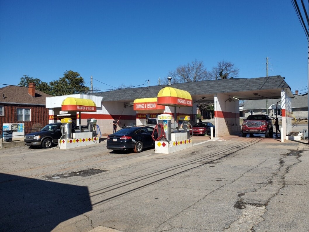 Car Wash Investment Portfolio portfolio of 2 properties for sale on LoopNet.ca Building Photo- Image 1 of 22