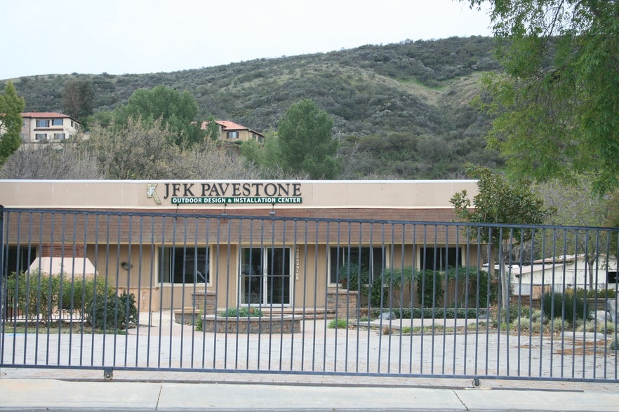 28378 Roadside Dr, Agoura Hills, CA for lease - Building Photo - Image 3 of 10