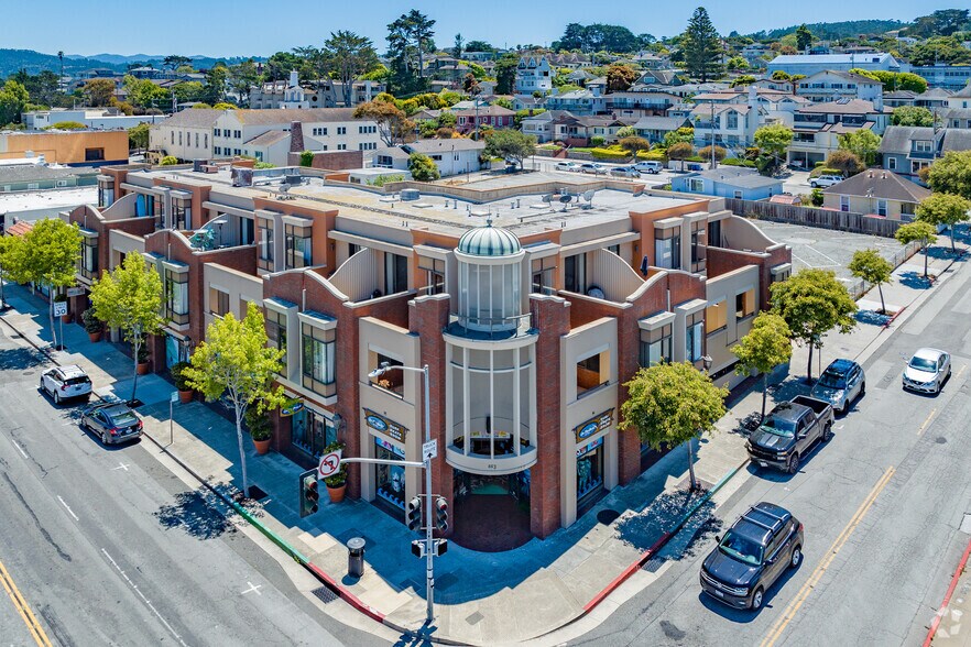 685 Lighthouse Ave, Monterey, CA à louer - Photo du bâtiment - Image 3 de 5
