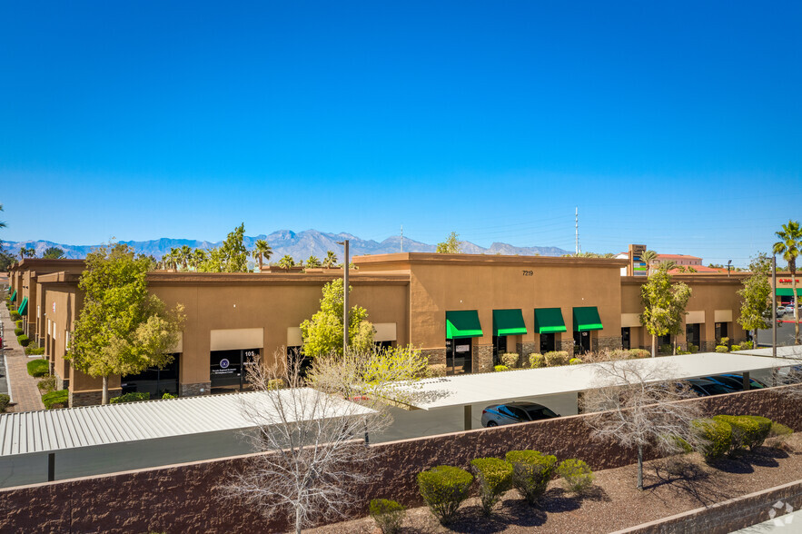 7219 W Sahara Ave, Las Vegas, NV for lease - Building Photo - Image 1 of 6